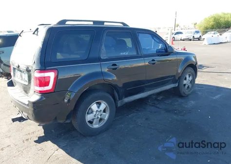 2009 Ford Escape Xlt z USA, uszkodzony, nr VIN 1FMCU03G29KD15213